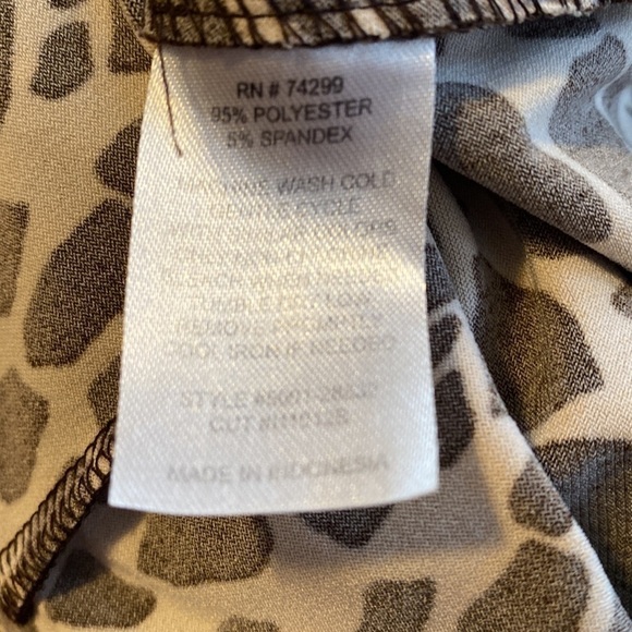 En Focus studio animal print dress size 10. - Picture 14 of 14